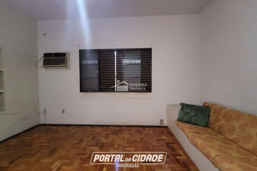 Casa &agrave; venda - 500m&sup2; - Centro