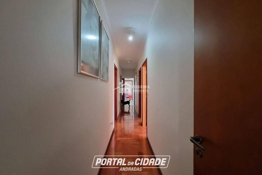 Casa &agrave; venda - 265m&sup2; - Portal do Sol