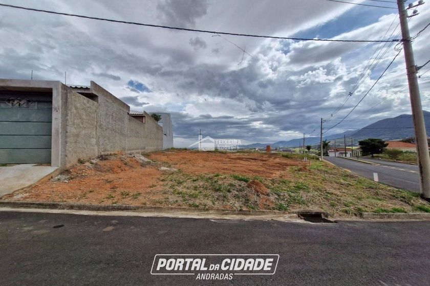 Terreno &agrave; venda - 528m&sup2; - Veredas da Serra