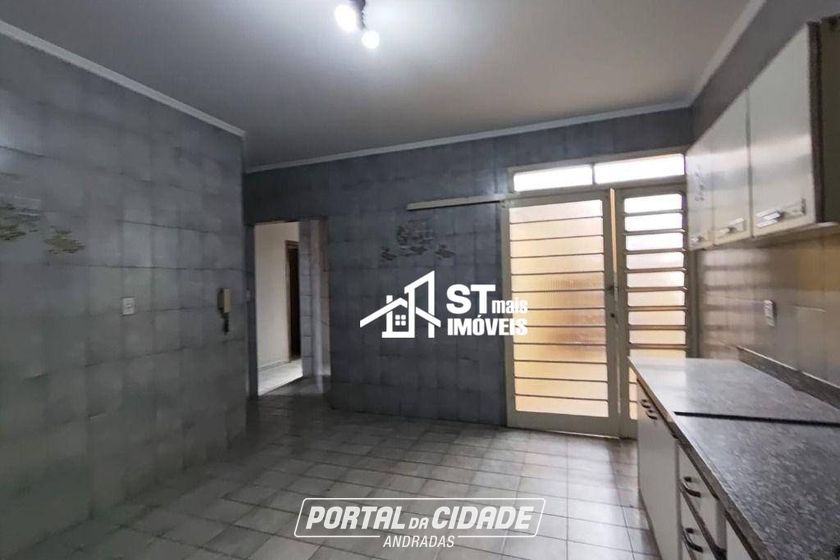 Sobrado &agrave; venda - 235m&sup2; - Centro