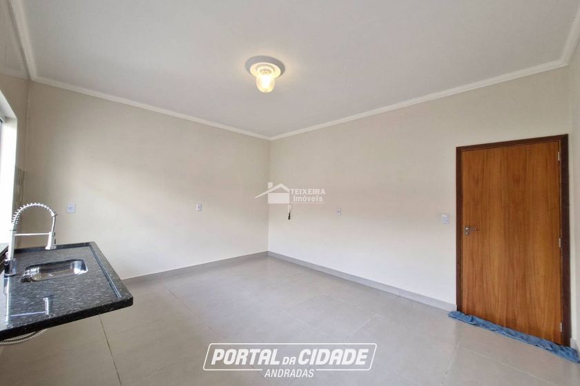 Casa &agrave; venda - 200m&sup2; - Centro