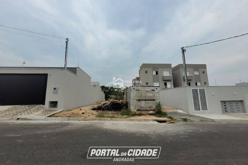 Terreno &agrave; venda - 343m&sup2; - Morada dos P&aacute;ssaros