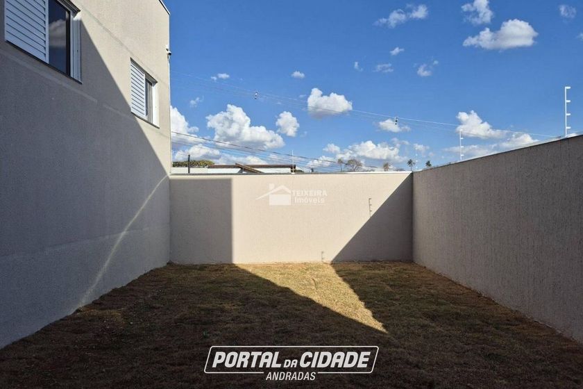 Casa &agrave; venda - 150m&sup2; - Santo Ant&ocirc;nio de Lisboa