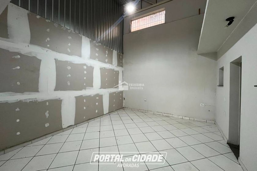 Sala Comercial para alugar - 120m&sup2; - Vila Betela