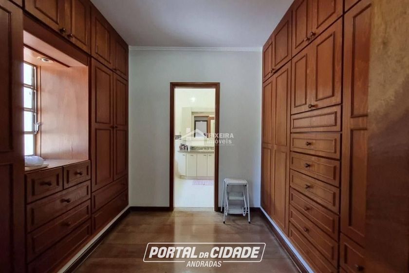 Casa &agrave; venda - 427m&sup2; - Centro