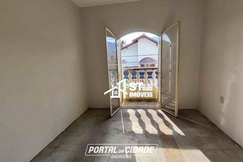 Sobrado &agrave; venda - 235m&sup2; - Centro
