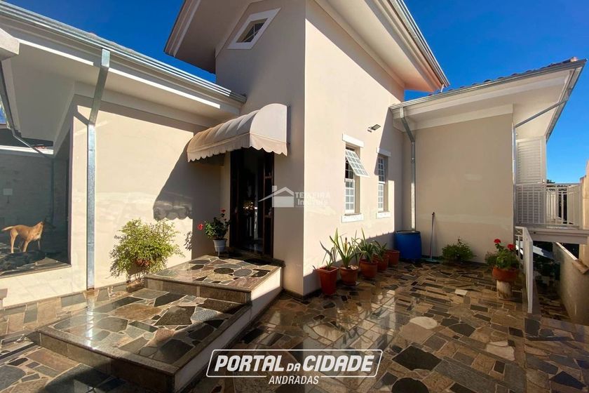 Casa &agrave; venda - 192m&sup2; - Jardim Panorama