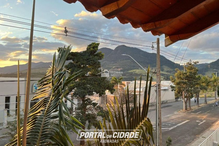 Sobrado &agrave; venda - 500m&sup2; - Jardim Mantiqueira II