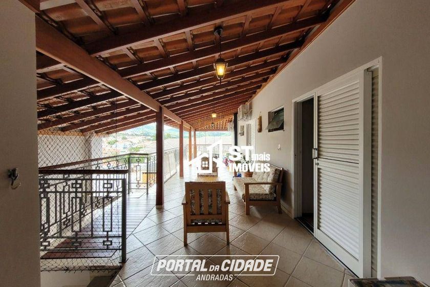 Casa &agrave; venda - 220m&sup2; - Jardim Bela Vista