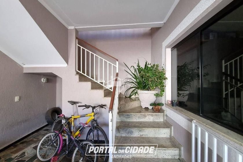 Casa &agrave; venda - 265m&sup2; - Portal do Sol