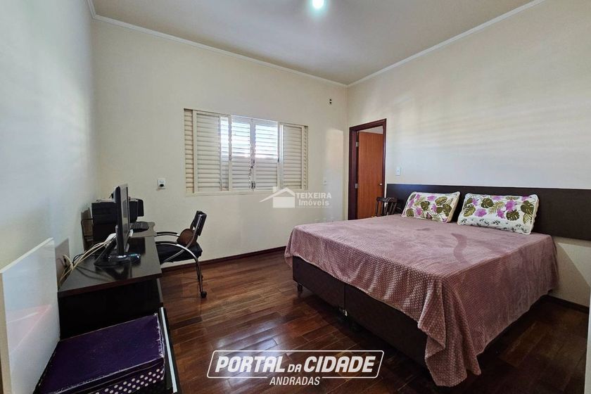 Casa &agrave; venda - 300m&sup2; - Jardim Bela Vista