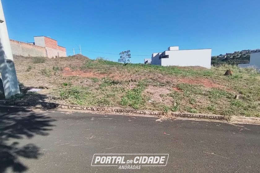 Terreno &agrave; venda - 200m&sup2; - S&atilde;o Cristov&atilde;o