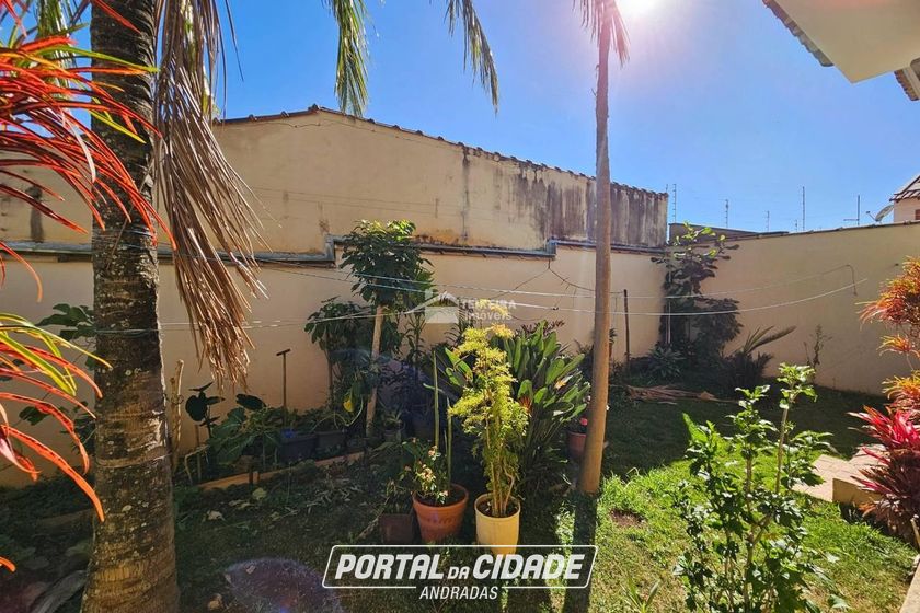 Casa &agrave; venda - 300m&sup2; - Jardim Bela Vista