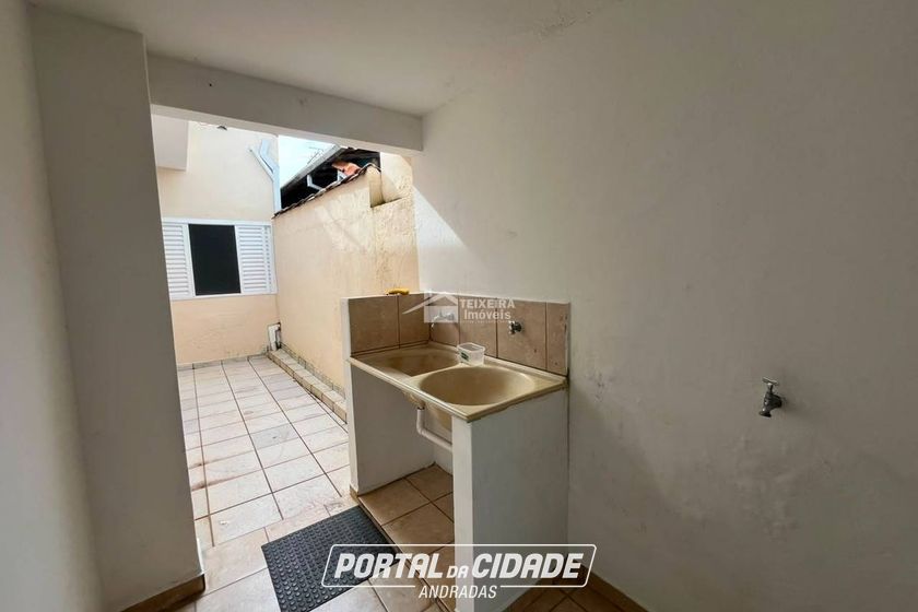 Casa para alugar - 140m&sup2; - Centro