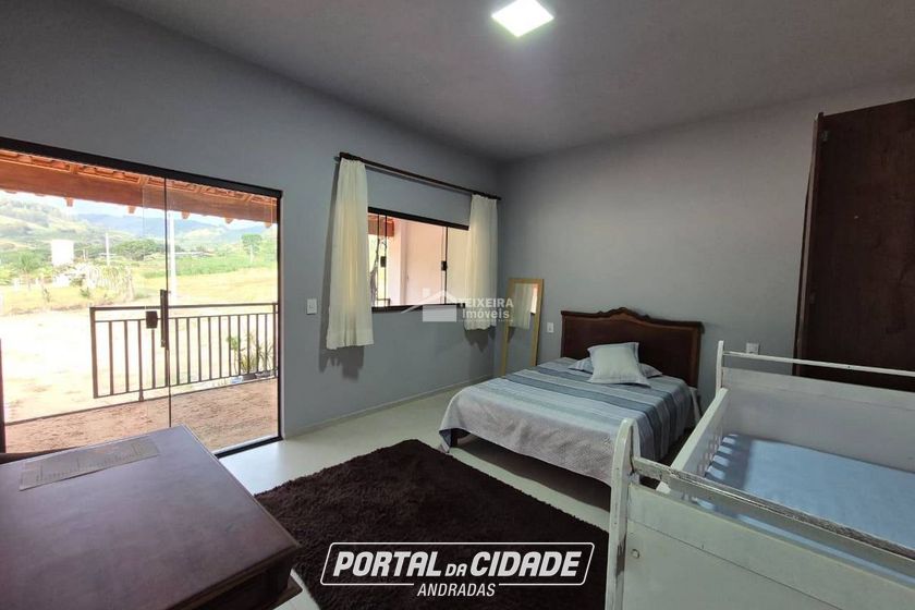Ch&aacute;cara &agrave; venda - 136m&sup2; - Residencial Para&iacute;so