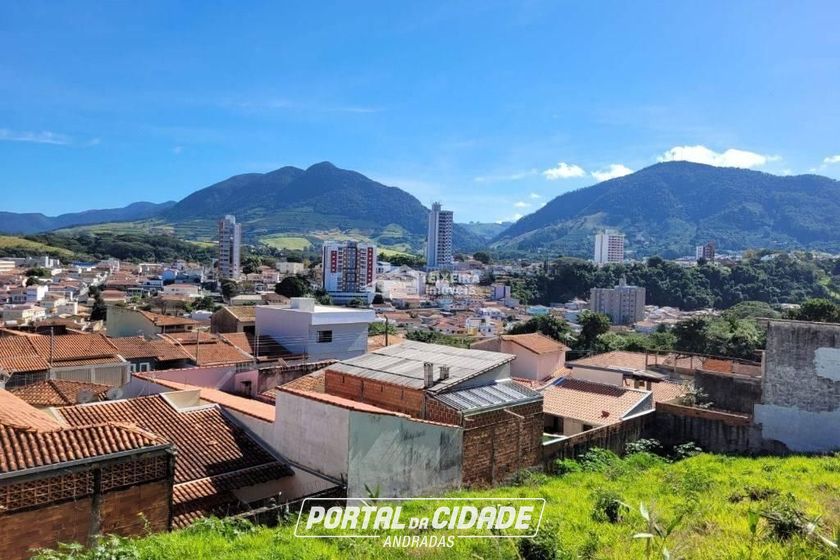 Terreno &agrave; venda - 900m&sup2; - Pirapitinga