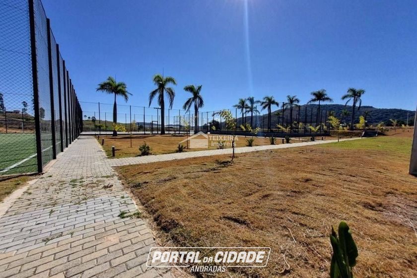 Terreno &agrave; venda - 1000m&sup2; - Quinta das Flores