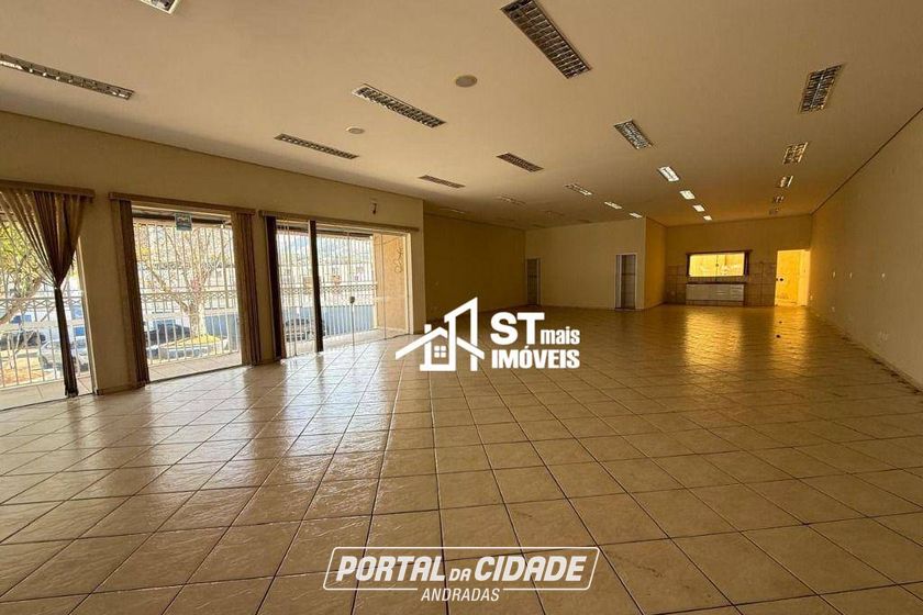 Sal&atilde;o Comercial para alugar - 300m&sup2; - Centro