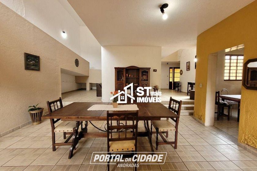 Casa &agrave; venda - 320m&sup2; - Vila Mosconi