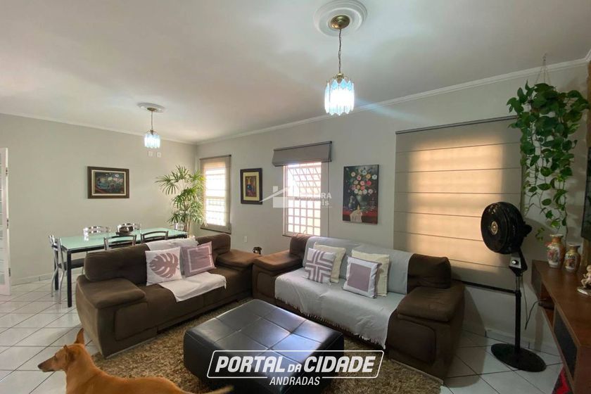 Casa &agrave; venda - 192m&sup2; - Jardim Panorama
