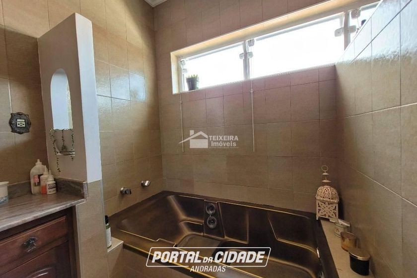 Casa &agrave; venda - 334m&sup2; - Centro