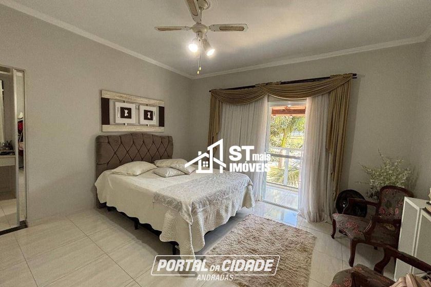 Sobrado &agrave; venda - 500m&sup2; - Jardim Mantiqueira 2