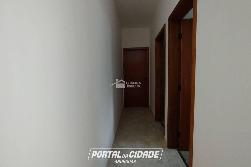 Sobrado &agrave; venda - 100m&sup2; - Jardim Portal da Mantiqueira