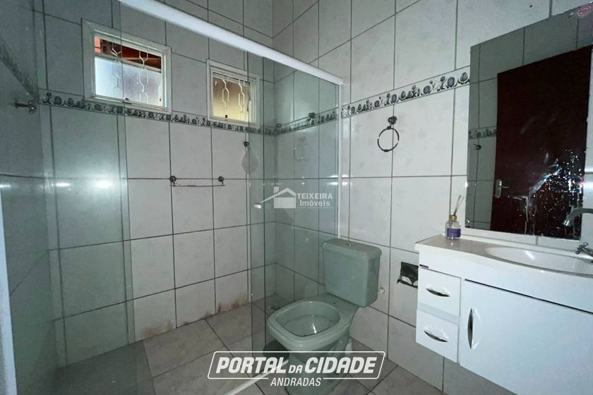 Casa para alugar - 200m&sup2; - Jardim Ip&ecirc;