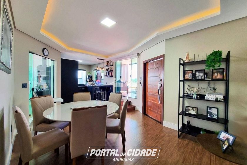 Casa &agrave; venda - 220m&sup2; - Jardim Alto da Bela Vista