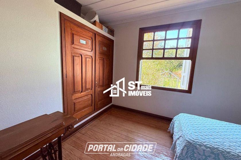 Ch&aacute;cara &agrave; venda - 9168m&sup2; - Jardim Vista Alegre