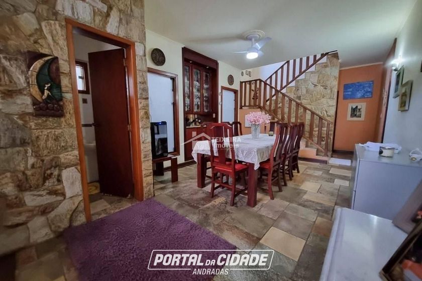 Casa &agrave; venda - 427m&sup2; - Centro