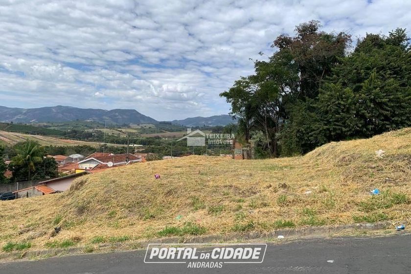 Terreno &agrave; venda - 180m&sup2; - Colina da S&oacute;vis