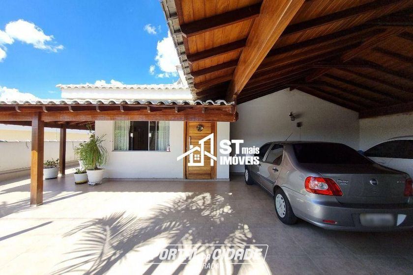 Casa &agrave; venda - 500m&sup2; - Centro