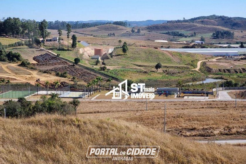 Terreno &agrave; venda - 1000m&sup2; - Quinta das Flores