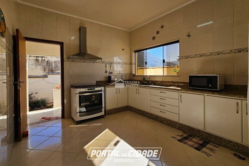 Casa &agrave; venda - 300m&sup2; - Jardim Bela Vista