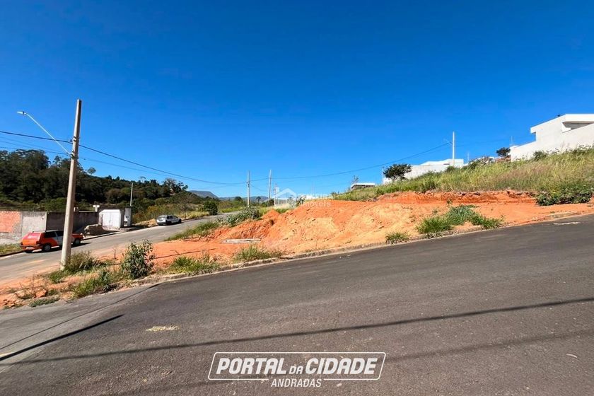 Terreno &agrave; venda - 200m&sup2; - Veredas da Serra