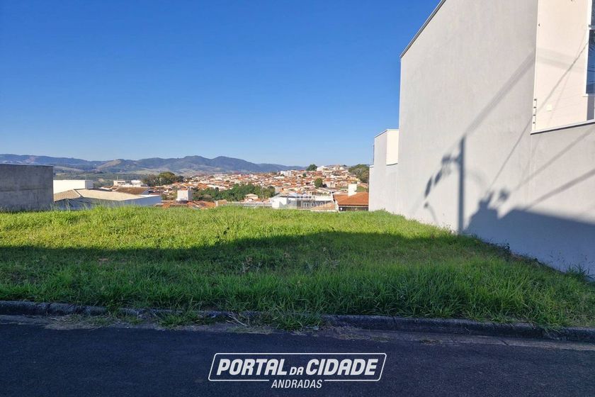 Terreno &agrave; venda - Jardim Mantiqueira II