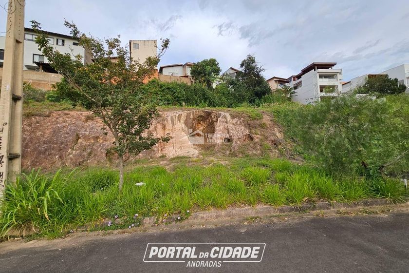 Terreno &agrave; venda - 252m&sup2; - Jardim It&aacute;lia