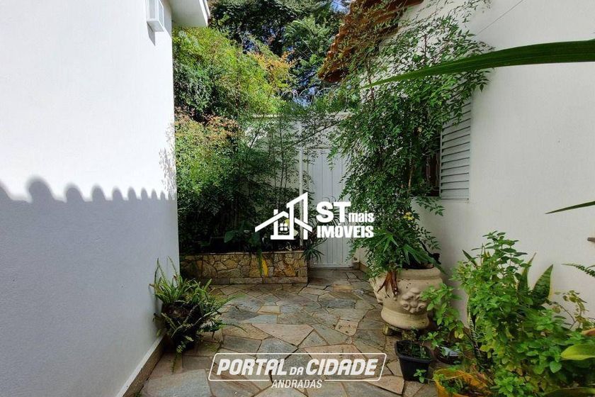 Casa &agrave; venda - 426m&sup2; - Centro