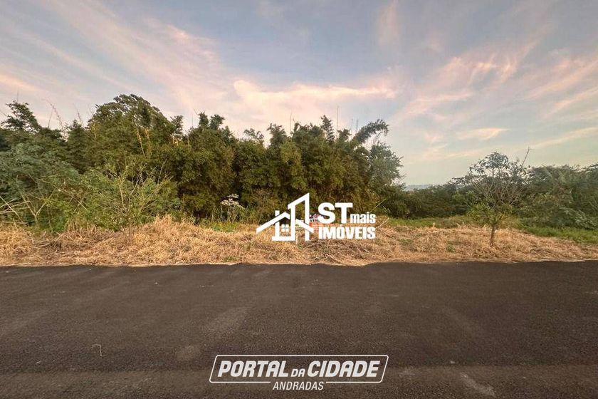 Terreno &agrave; venda - 217m&sup2; - Recanto da Serra