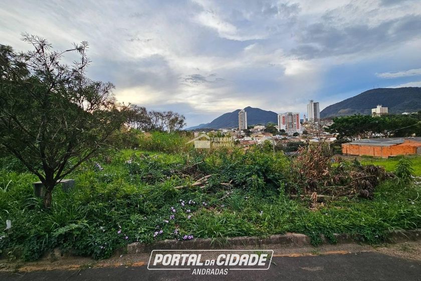 Terreno &agrave; venda - 302m&sup2; - Jardim It&aacute;lia