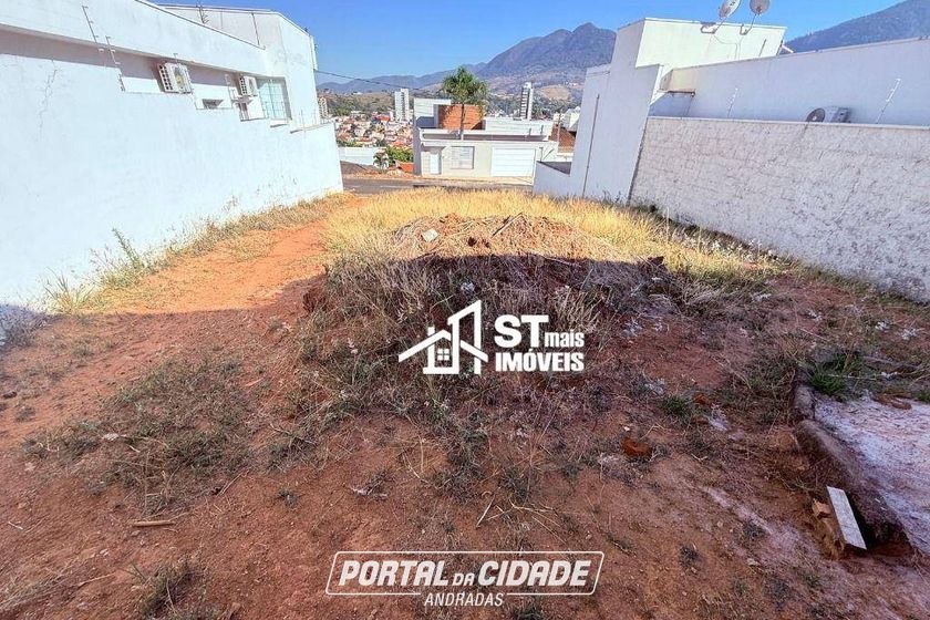 Terreno &agrave; venda - 330m&sup2; - Jardim It&aacute;lia