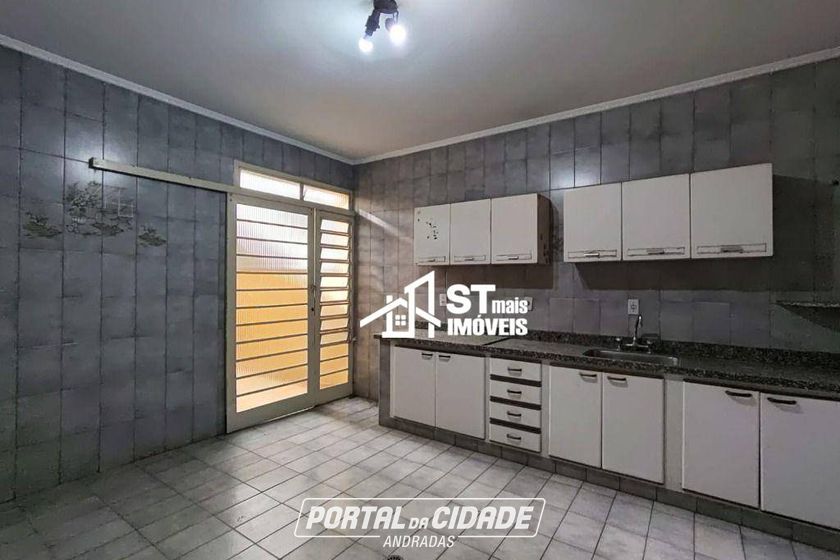 Sobrado &agrave; venda - 235m&sup2; - Centro