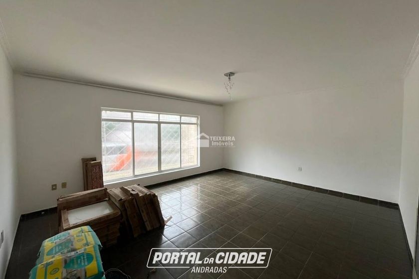 Casa para alugar - 140m&sup2; - Centro