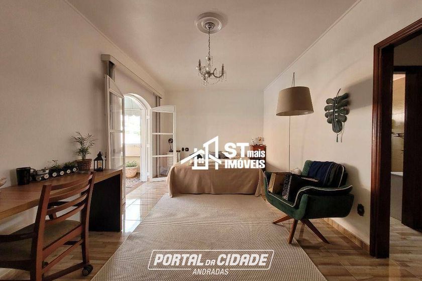 Casa &agrave; venda - 334m&sup2; - Centro