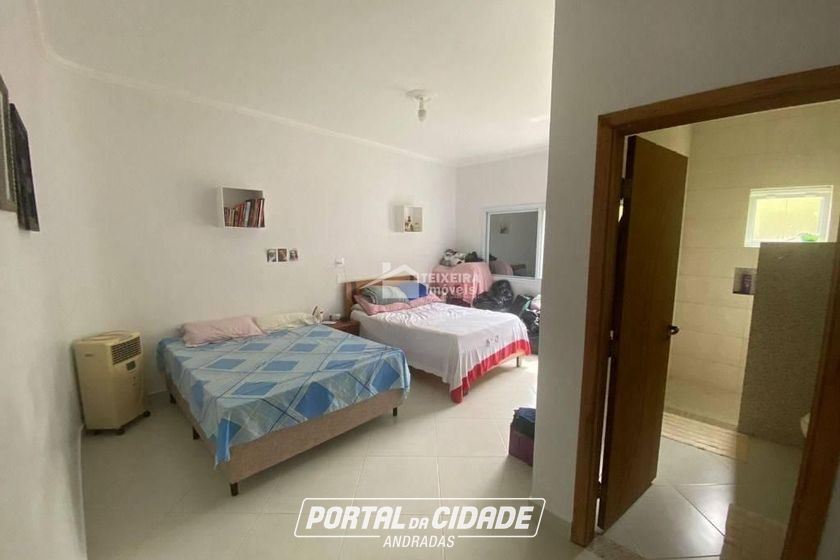 Ch&aacute;cara &agrave; venda - 11500m&sup2; - Zona Rural
