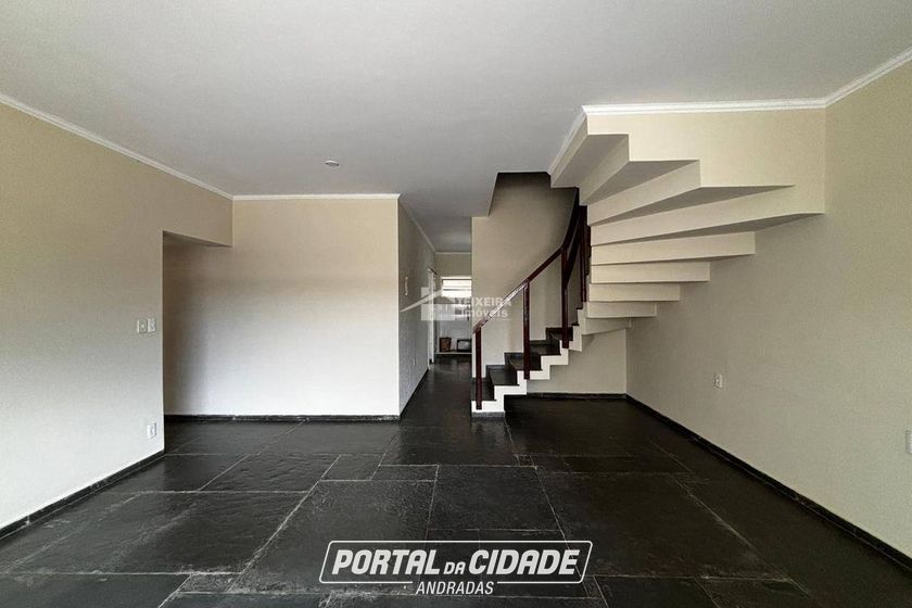 Casa &agrave; venda - 274m&sup2; - Centro