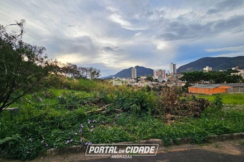 Terreno &agrave; venda - 302m&sup2; - Jardim It&aacute;lia