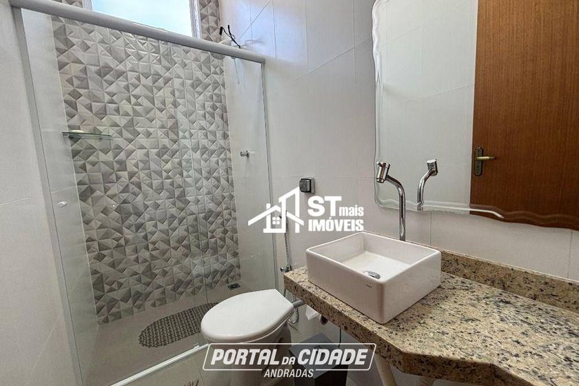 Ch&aacute;cara &agrave; venda - 1130m&sup2; - &Aacute;rea Rural de Andradas