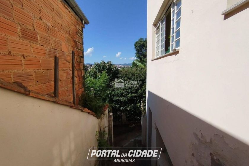 Sobrado &agrave; venda - 134m&sup2; - Centro